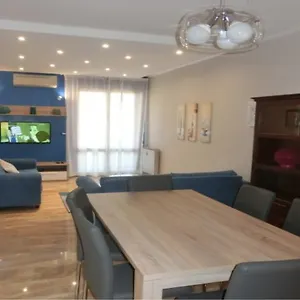 Le Petit Monde - Eleganza E Relax In Centro A Appartamento